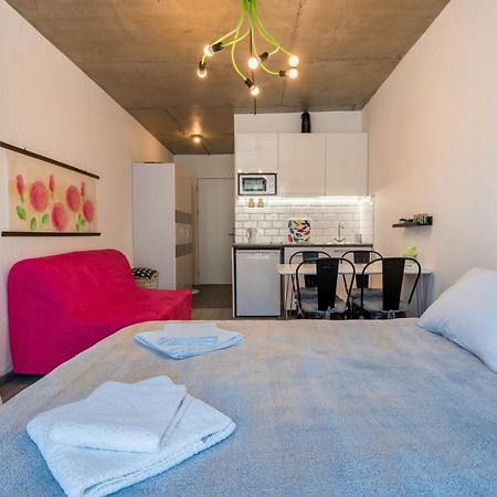 Loft1 Apartment 302 グダウリ エクステリア 写真