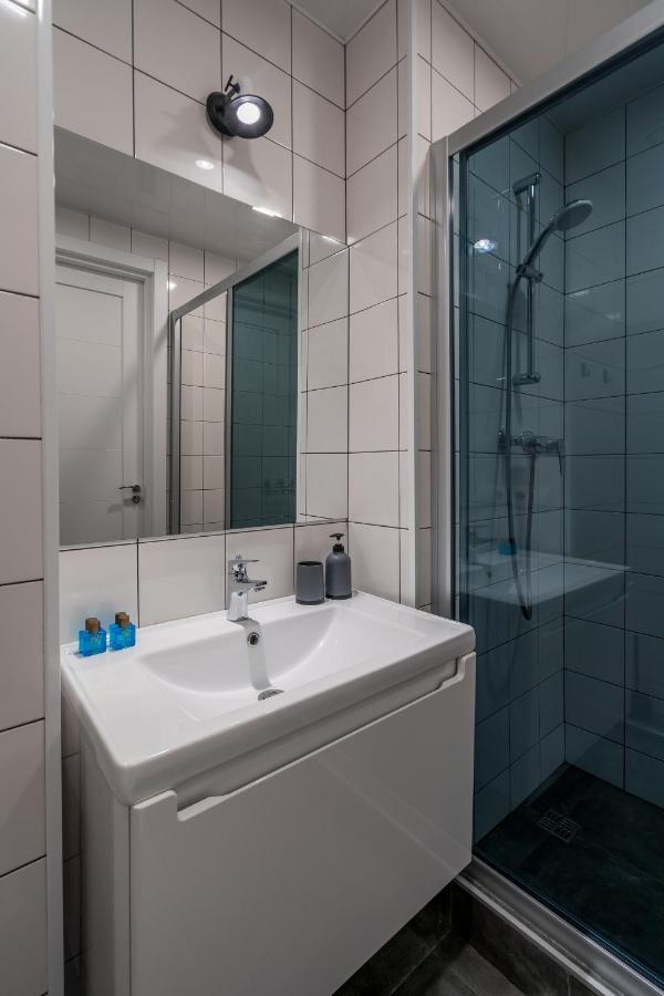 Loft1 Apartment 302 グダウリ エクステリア 写真
