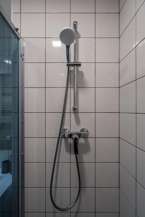 Loft1 Apartment 302 グダウリ エクステリア 写真